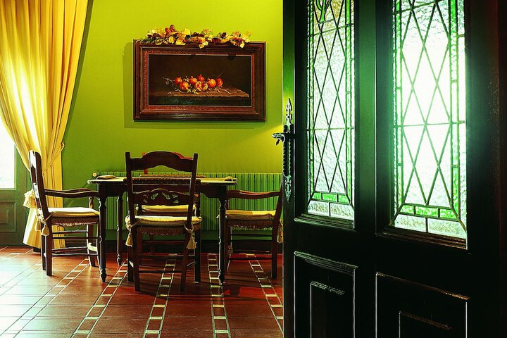 Guest Lobby