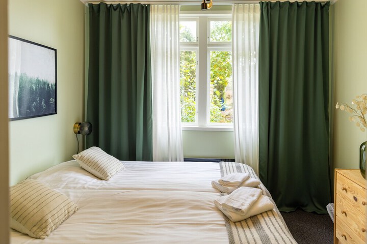 Room 5 of 37
