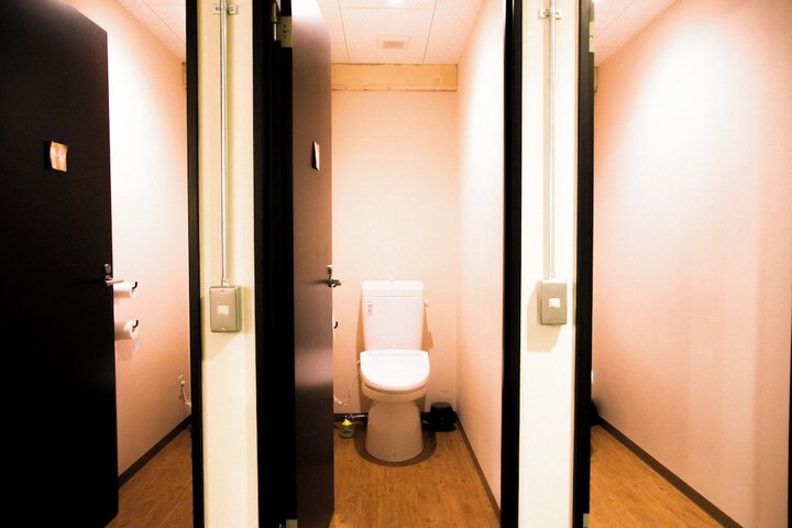 Room 26 of 49