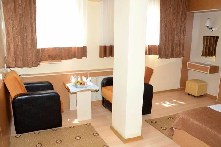 Room 20 of 34