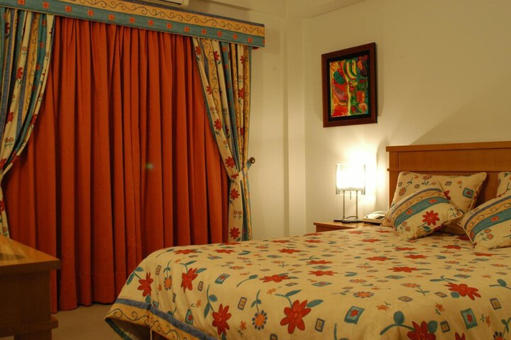 Room 9 of 52