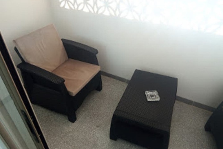 Room 8 of 19