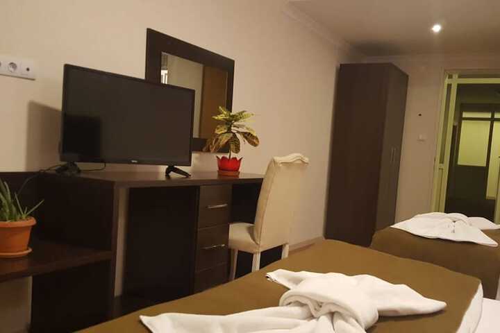 Room 7 of 29