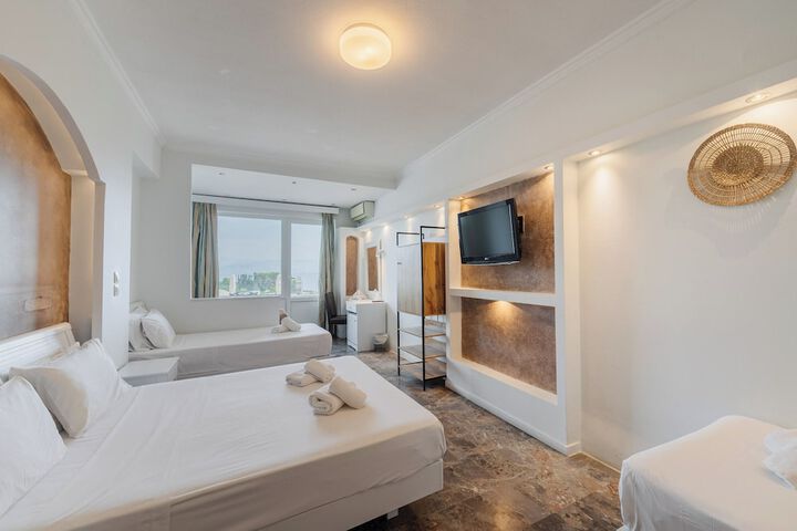 Room 28 of 61