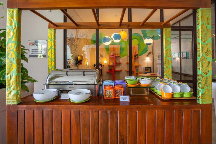 Breakfast buffet