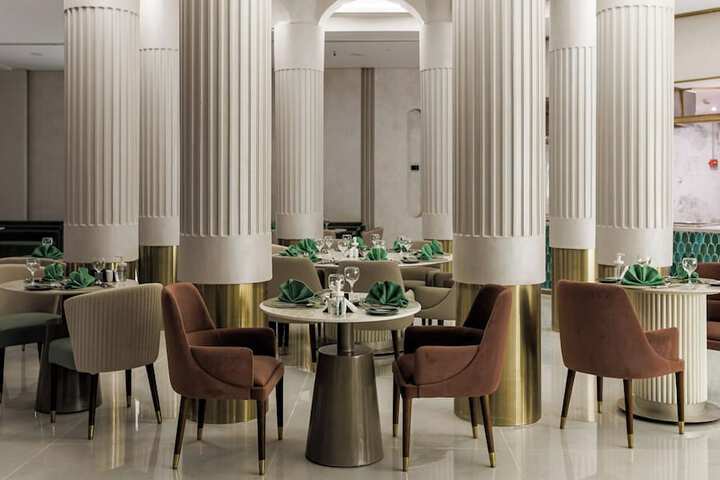 Dining 63 of 85