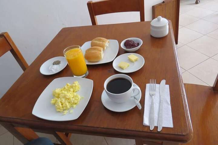 Breakfast/Coffee Service 11 of 18