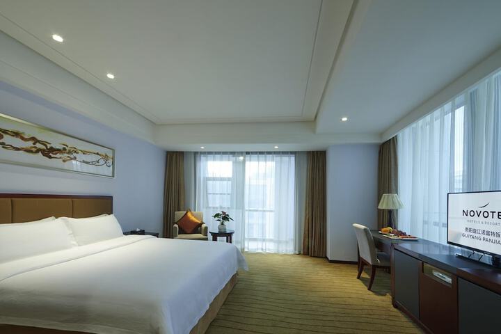 Room 17 of 72