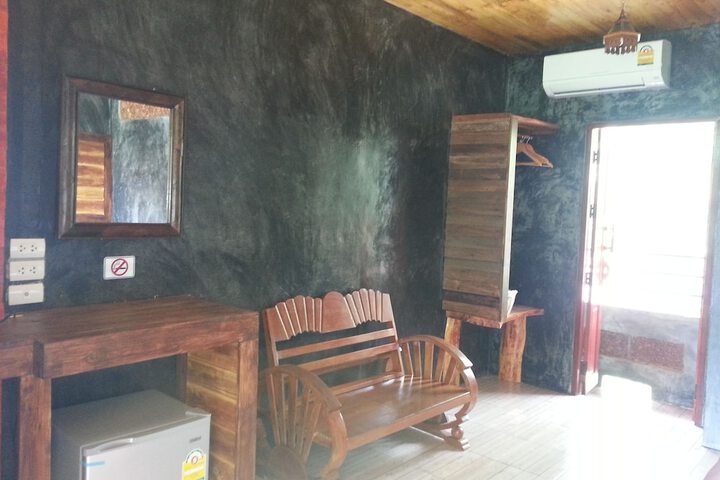 Room 25 of 68