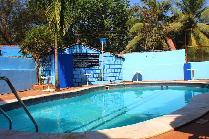 Pool 15 of 22