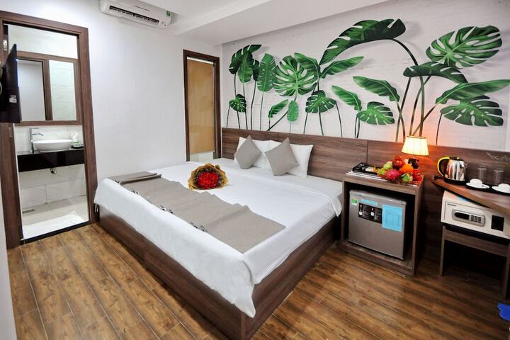 Room 6 of 57