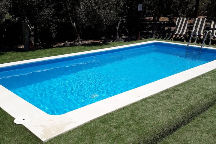 Pool 25 of 42