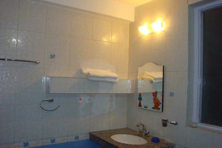 Room 35 of 43