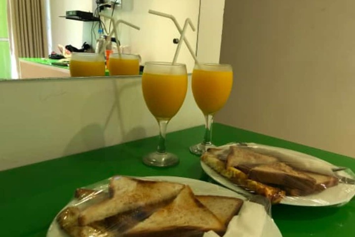 Breakfast/Coffee Service 26 of 29