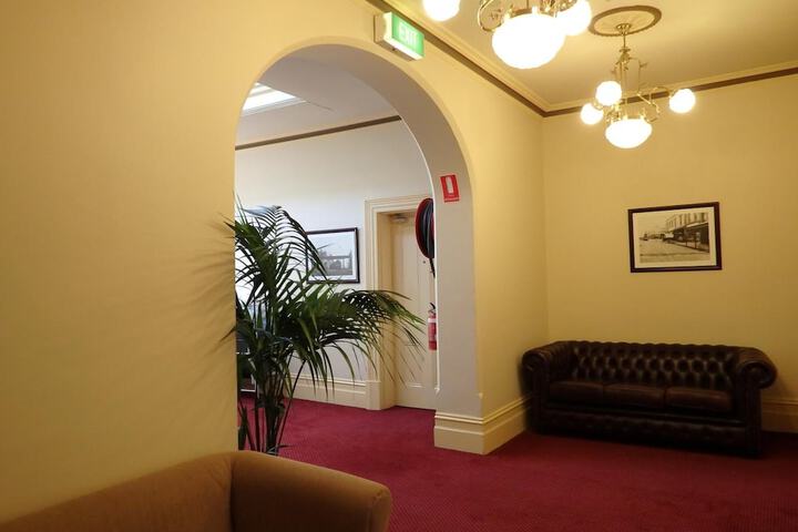 Entrance & Lobby