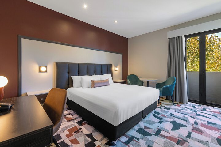 Room 10 of 41