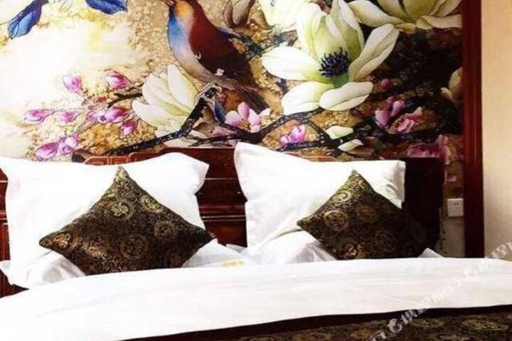 Jinning Rundexing Hotel (Guyan Culture Square)