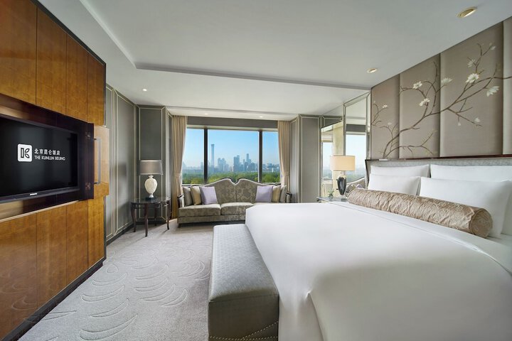 Room 32 of 114