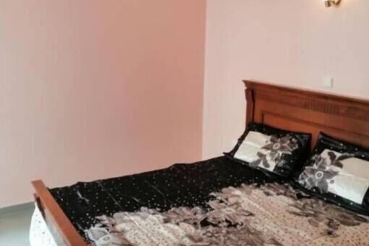 Room 15 of 43
