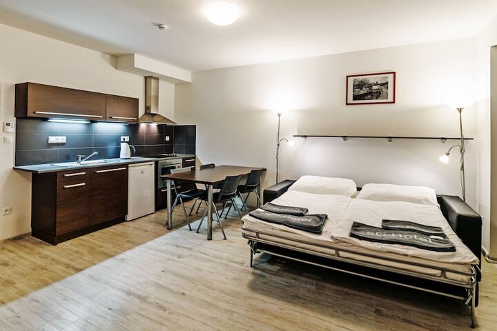 Room 5 of 71