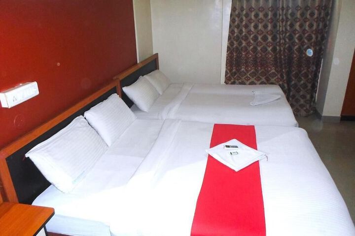 Room 4 of 14