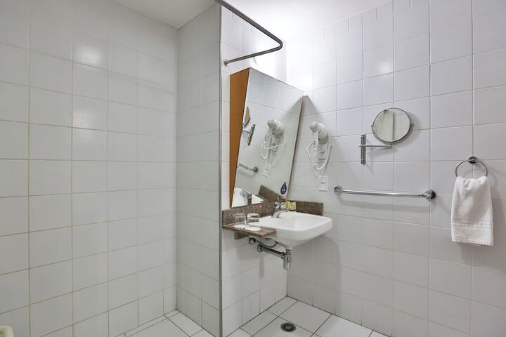 Clean Restrooms