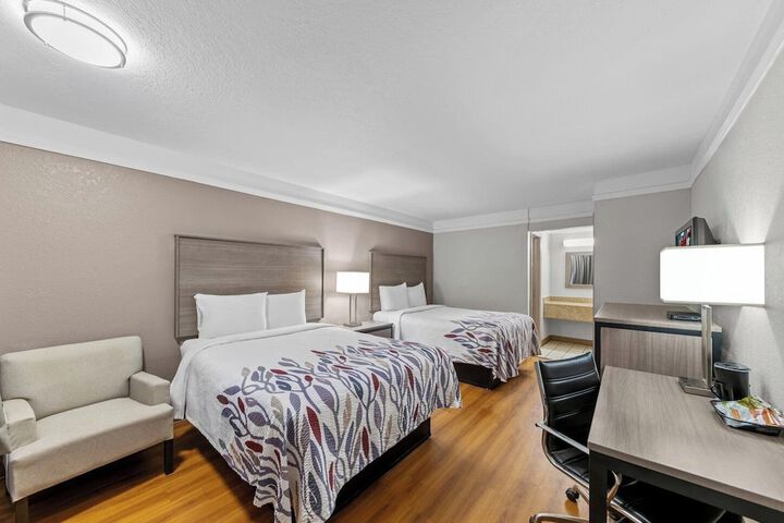 Room 17 of 36