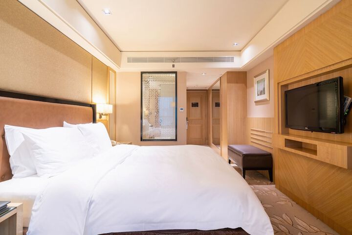 Room 7 of 46
