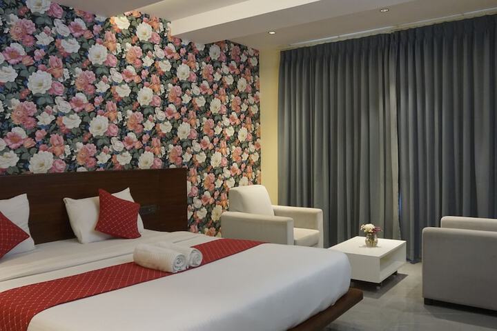 Room 25 of 128