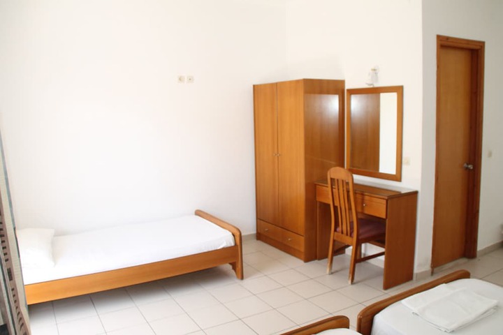 Room 3 of 36