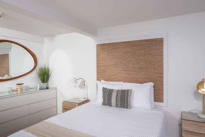 Room 4 of 31