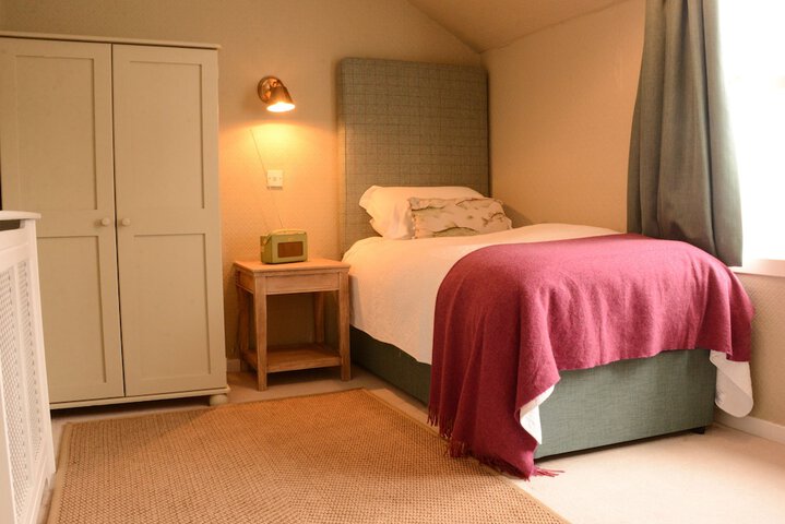 Room 10 of 62