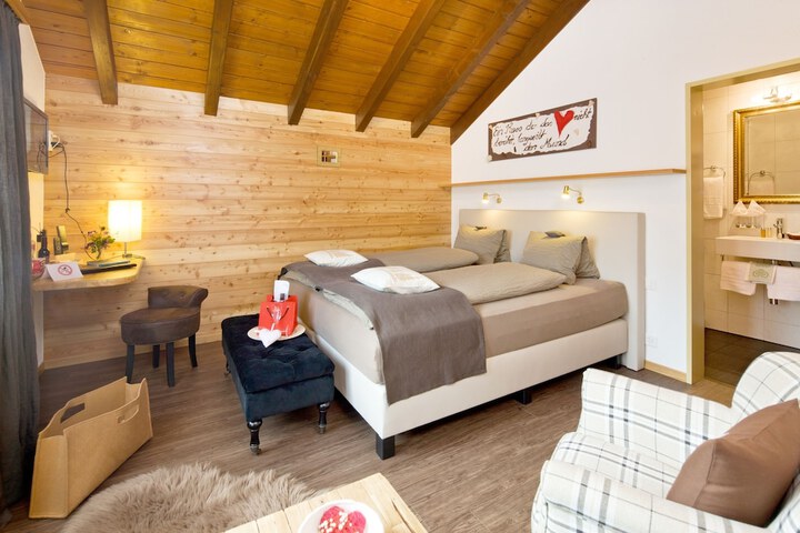 Room 5 of 57