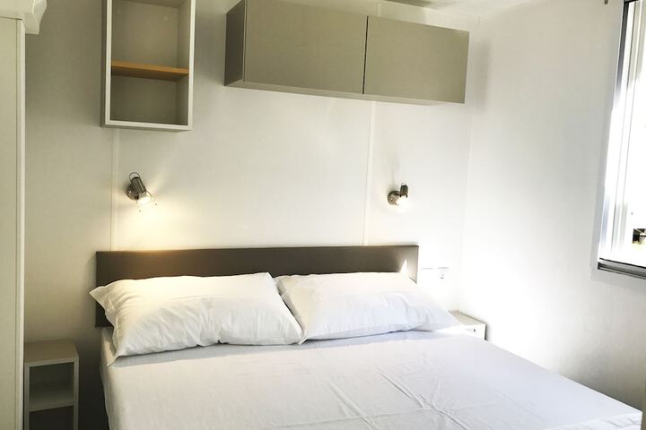 Room 42 of 91