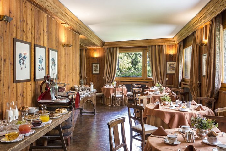 Breakfast/Coffee Service 48 of 62