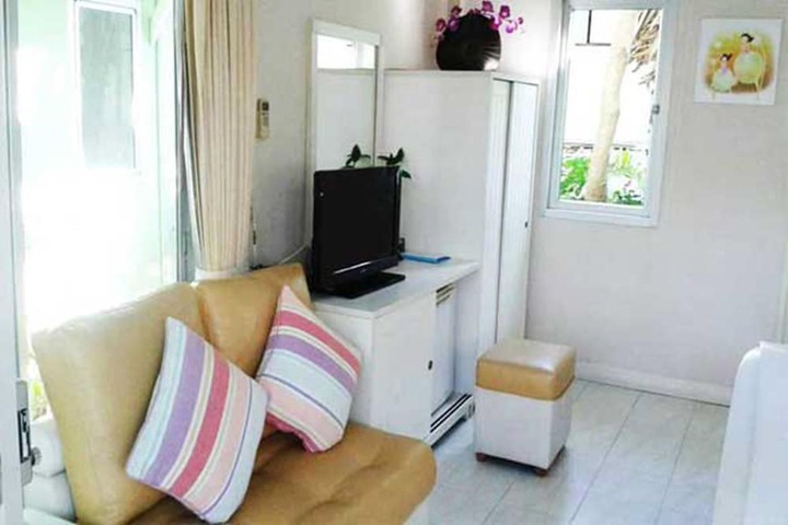 Room 8 of 31