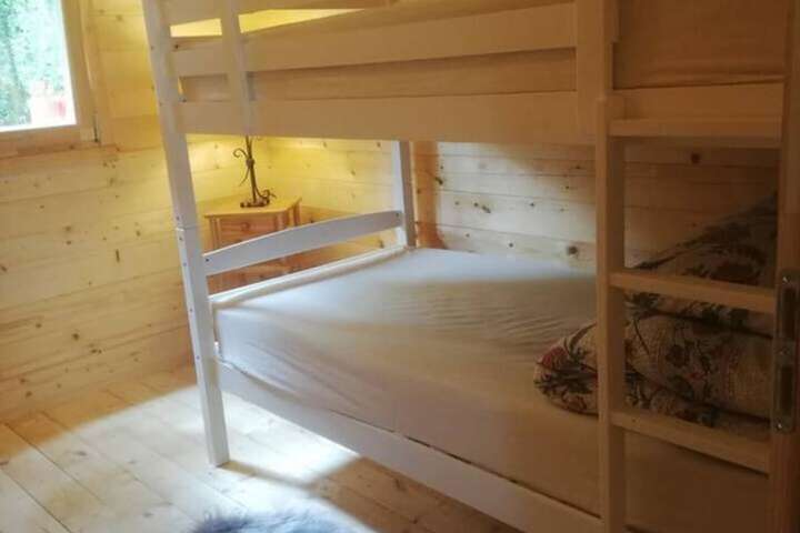 Room 2 of 25