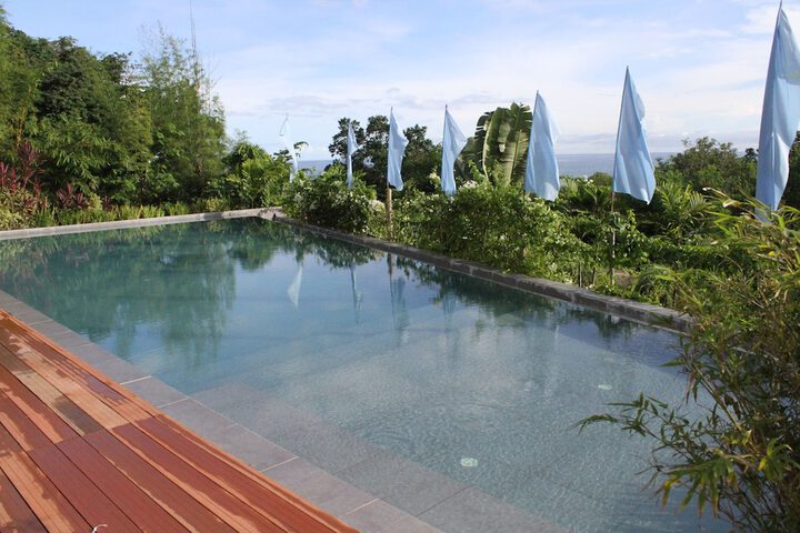 Pool 74 of 159