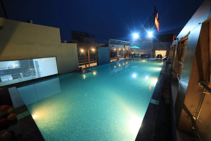 Pool 35 of 55