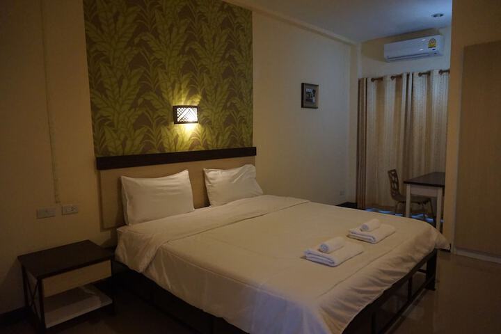 Room 5 of 24
