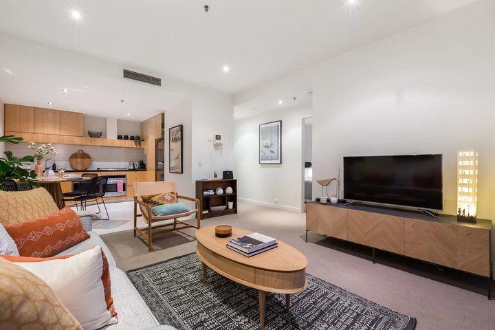 Room 2 of 19