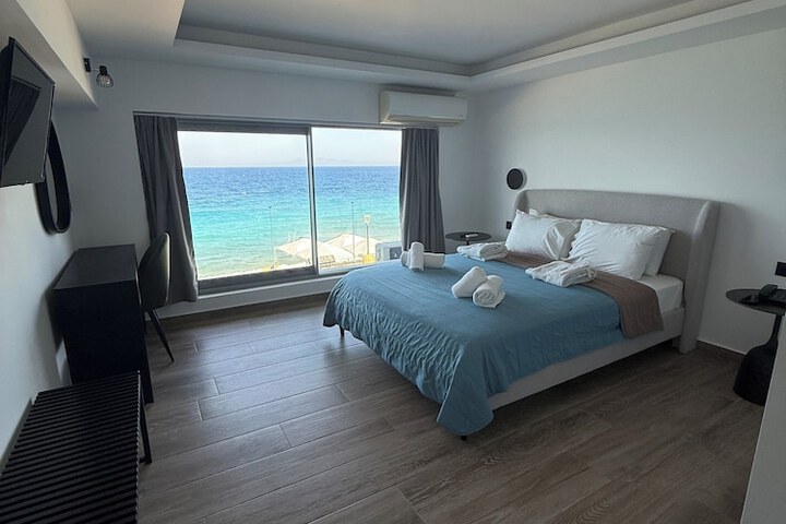 Room 5 of 37
