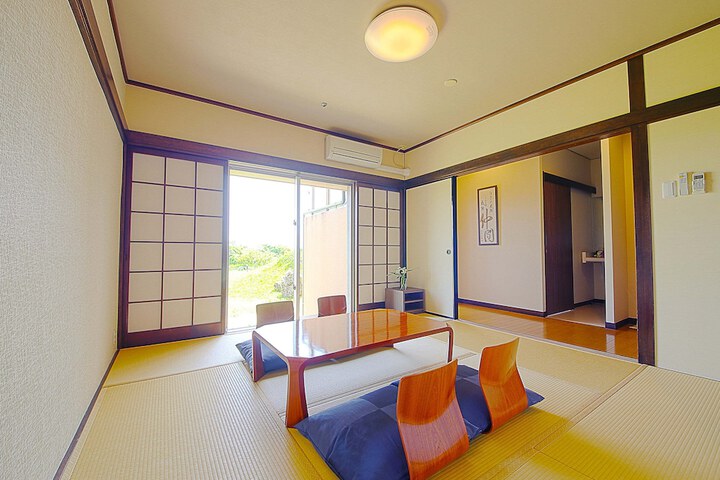 Room 11 of 113