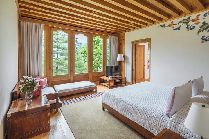 Room 10 of 47