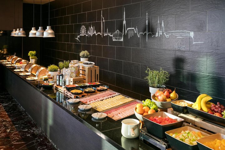 Breakfast/Coffee Service 51 of 103