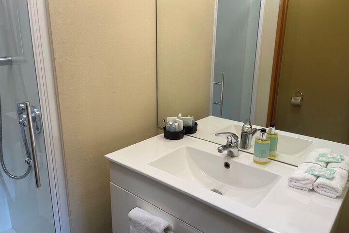 Room 92 of 104