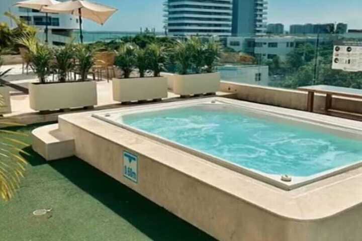 Pool 22 of 34