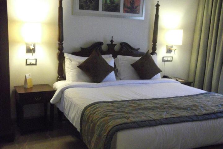 Room 19 of 124
