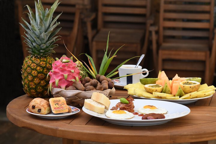 Breakfast meal