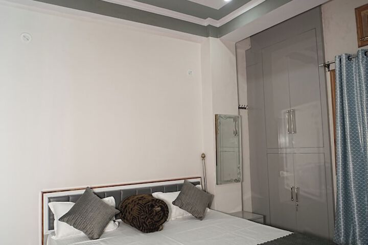 Nidhipataye Homestay